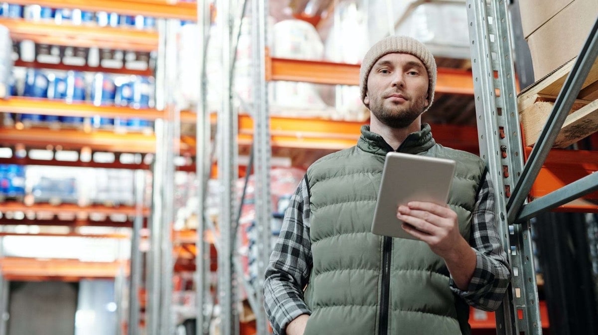 How Do You Manage an eCommerce Supply Chain?